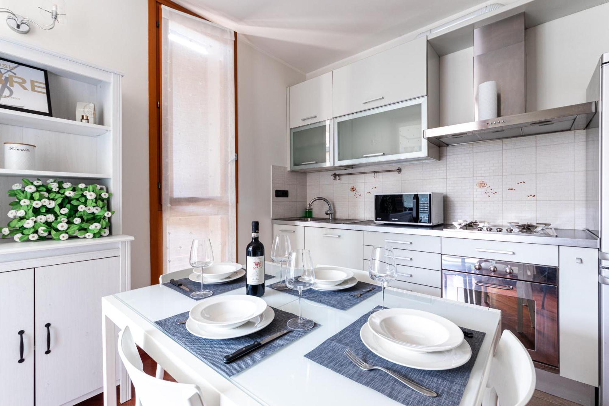 Appartamento Caterina A 5 Minuti Da Milano Fiere E San Siro Con Wifi-Netflix-Free Parking ภายนอก รูปภาพ